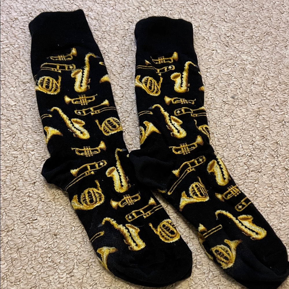 Black Men's Novelty Socks with Golden Musical Instruments